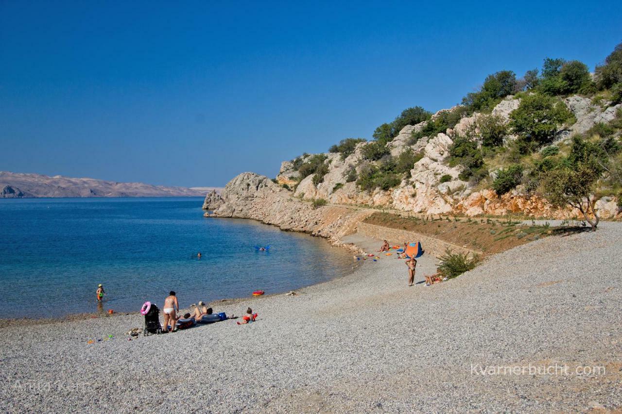 Beachfront Apartments Anita With Pool Karlobag Εξωτερικό φωτογραφία